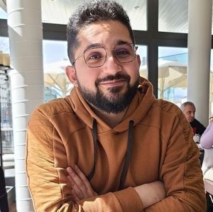 Meet your Posher, Yasser